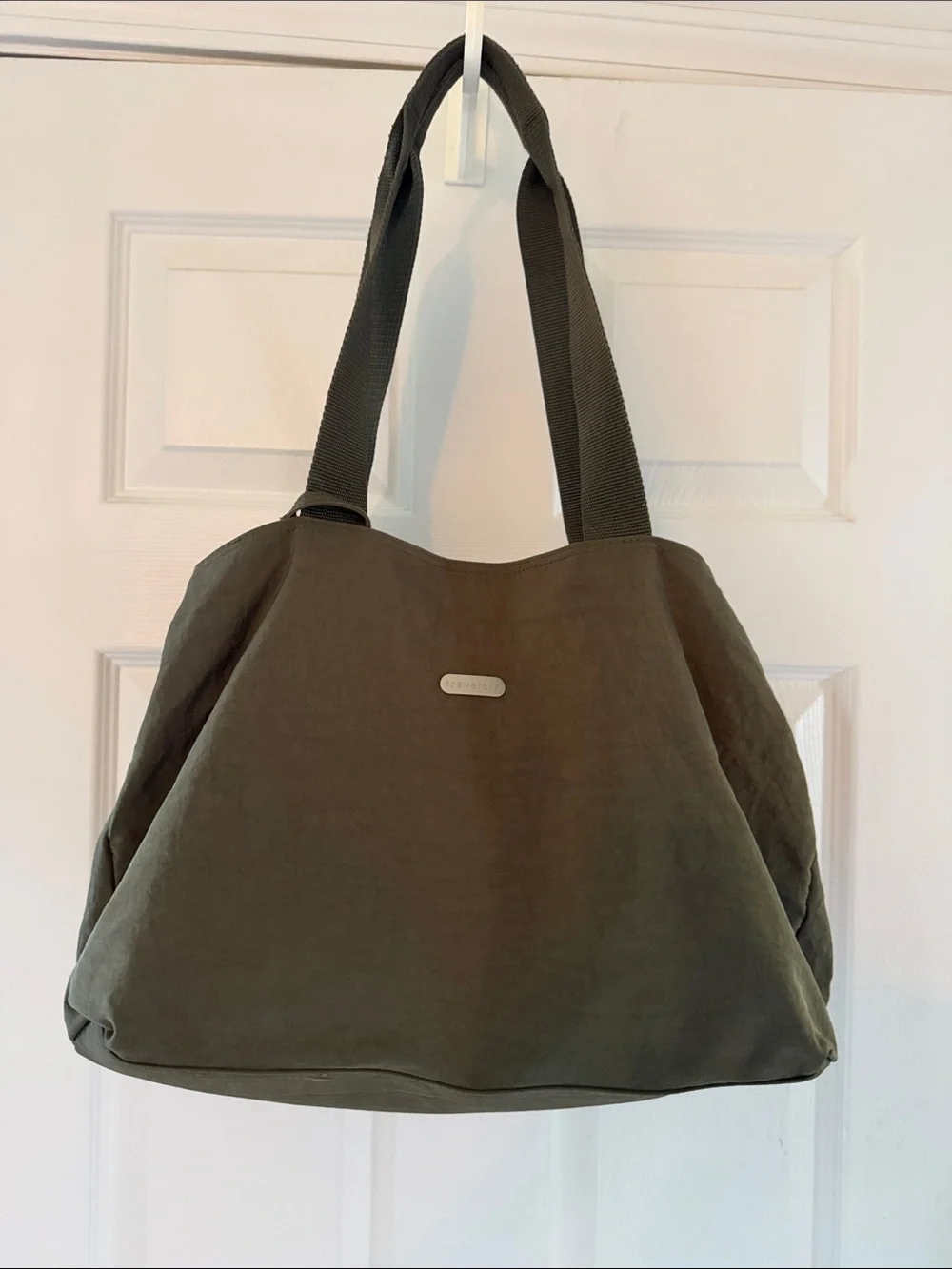 Chico’s Travelers Stylish Shale/Olive Color Overnight Bag/Tote EC